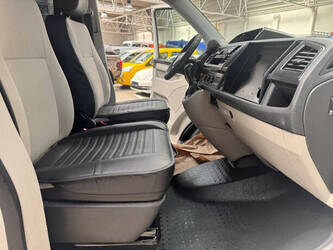 2017-volkswagen-transporter-1404530-44909619