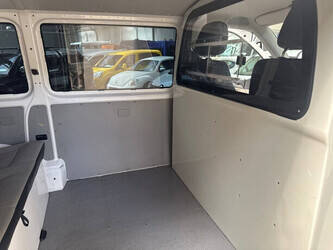 2017-volkswagen-transporter-1404530-44909621