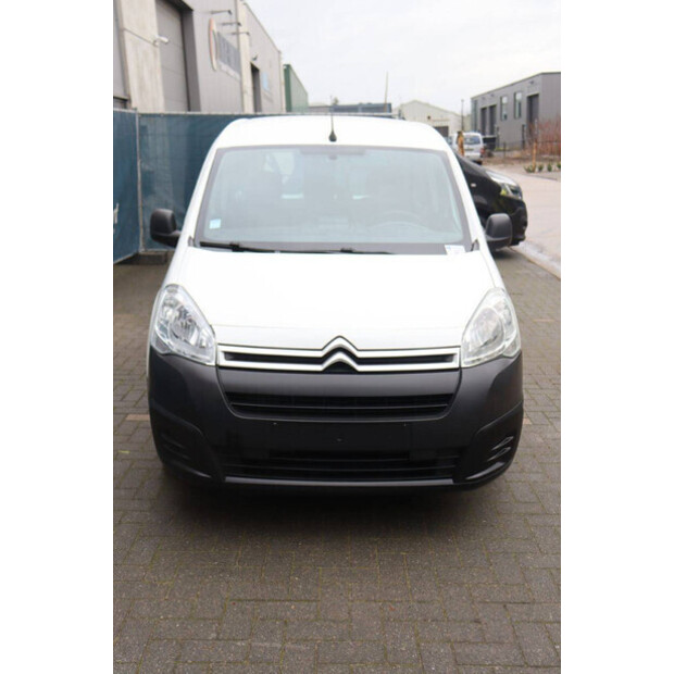 2017 Citroen BERLINGO-44909639