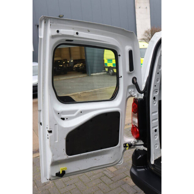2017 Citroen BERLINGO-44909664