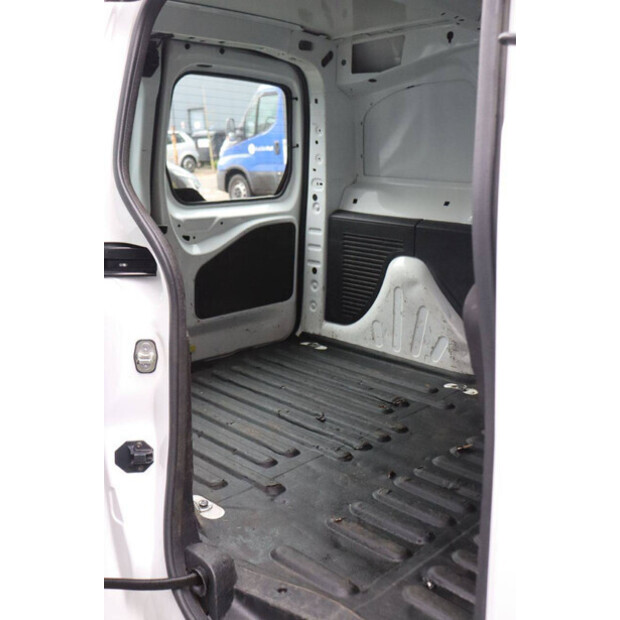 2017 Citroen BERLINGO-44909670