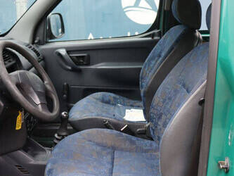 2000-peugeot-partner-1404532-44909703