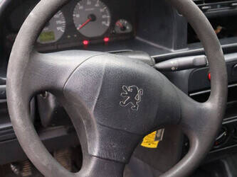 2000-peugeot-partner-1404532-44909707