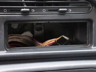 2000-peugeot-partner-1404532-44909711