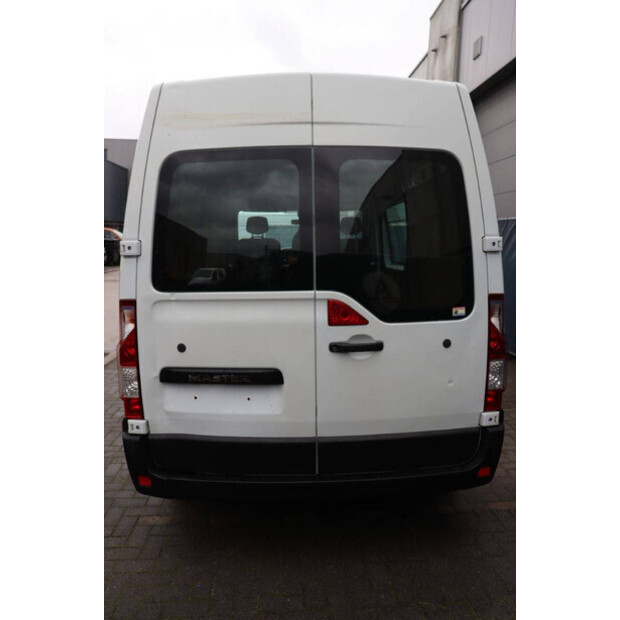 2016 رينو Master-44909737