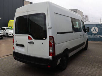 2016-renault-master-1404533-44909738