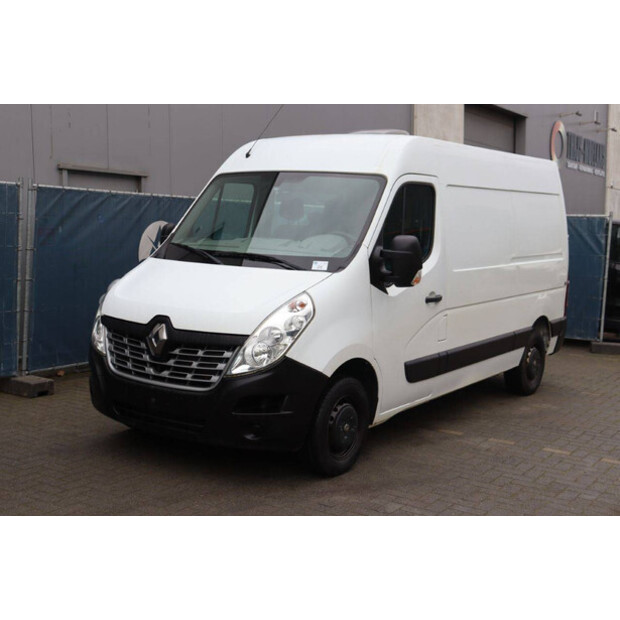 2016 رينو Master-44909741