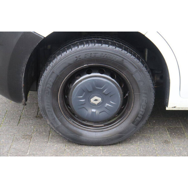 2016 رينو Master-44909744