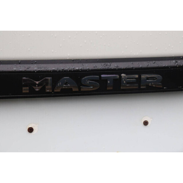 2016 رينو Master-44909747