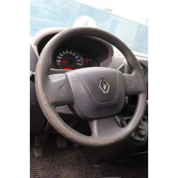 2016 رينو Master-44909754