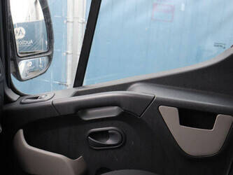 2016-renault-master-1404533-44909755