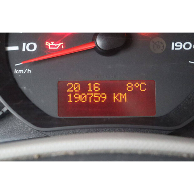 2016 رينو Master-44909761