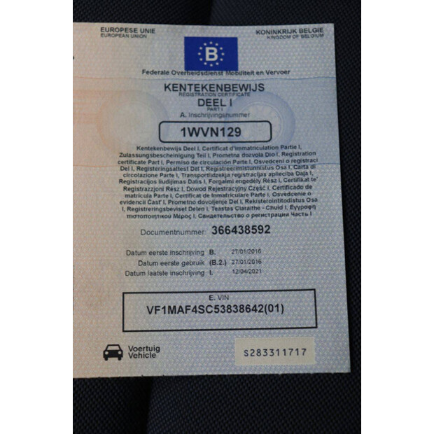 2016 رينو Master-44909777