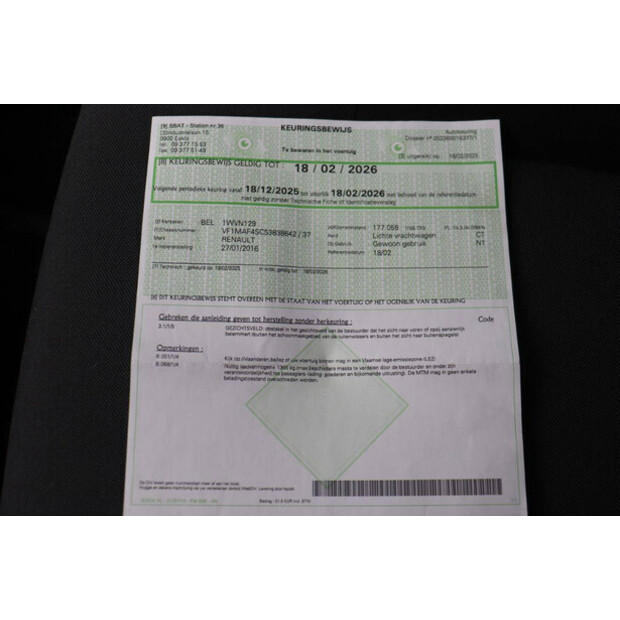 2016 رينو Master-44909783