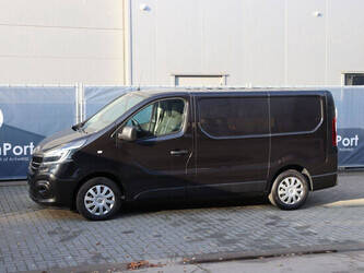 2020-renault-trafic-1404535-44909839