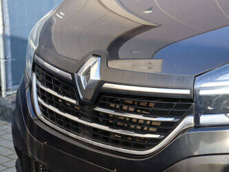 2020-renault-trafic-1404535-44909841