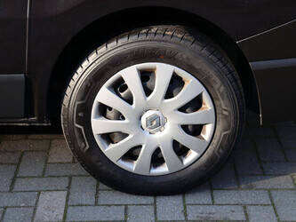 2020-renault-trafic-1404535-44909843