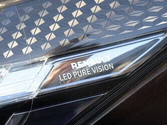 2020-renault-trafic-1404535-44909848