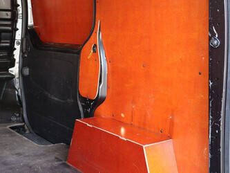 2020-renault-trafic-1404535-44909852