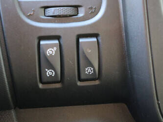 2020-renault-trafic-1404535-44909867