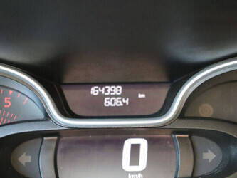 2020-renault-trafic-1404535-44909869