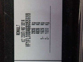 2020-renault-trafic-1404535-44909877