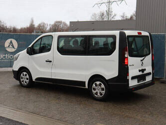 renault-trafic-1404538-44909963