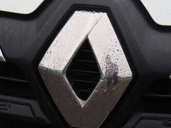 renault-trafic-1404538-44909971