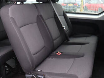 renault-trafic-1404538-44909995