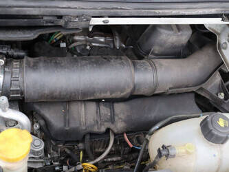 renault-trafic-1404538-44910002