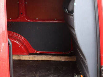 2015-volkswagen-caddy-1404539-44910041