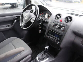 2015-volkswagen-caddy-1404539-44910044