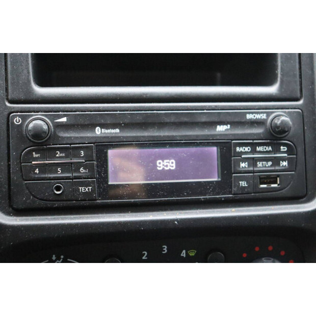 Renault Trafic-44910075