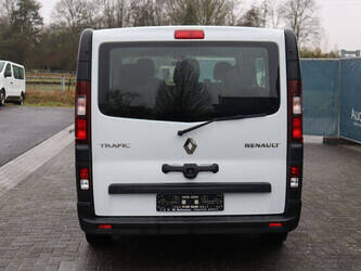 2020-renault-trafic-1404541-44910097