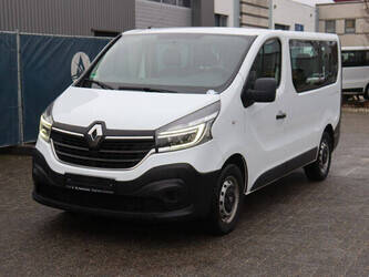 2020-renault-trafic-1404541-44910101