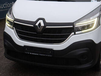 2020-renault-trafic-1404541-44910102