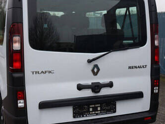 2020-renault-trafic-1404541-44910106