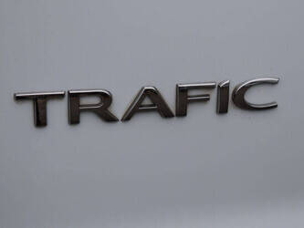 2020-renault-trafic-1404541-44910108