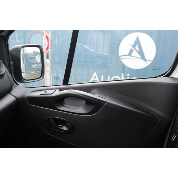 2020 رينو Trafic-44910116