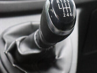 2020-renault-trafic-1404541-44910117