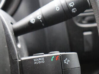 2020-renault-trafic-1404541-44910120