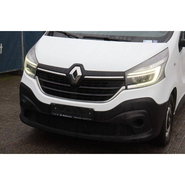 Renault Trafic-44910146