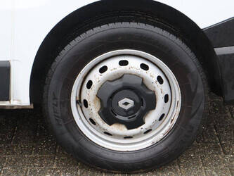 renault-trafic-1404542-44910149