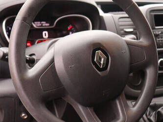 renault-trafic-1404542-44910159