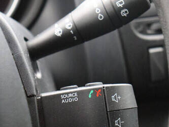 renault-trafic-1404542-44910164