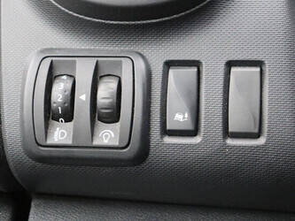 renault-trafic-1404542-44910166