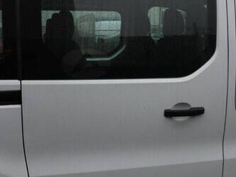 renault-trafic-1404542-44910168