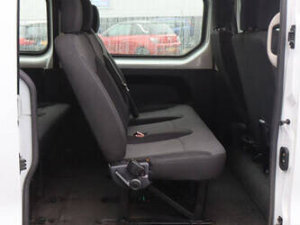 renault-trafic-1404542-44910169