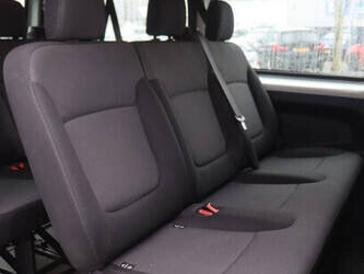 renault-trafic-1404542-44910170