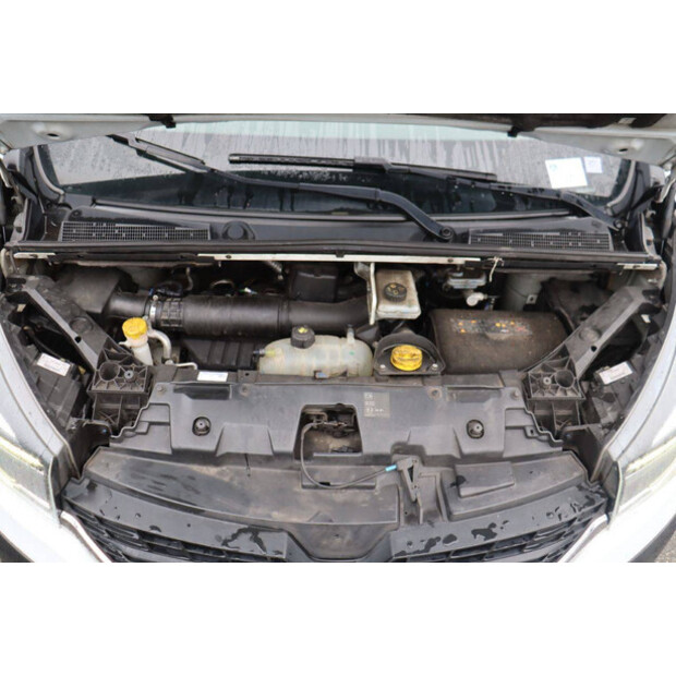 Renault Trafic-44910176